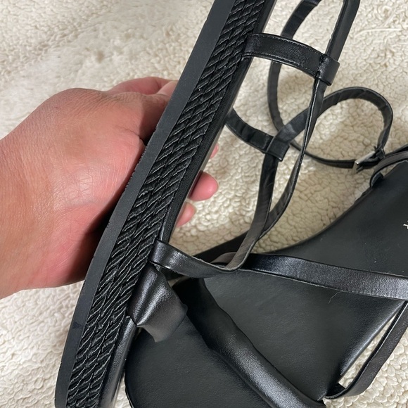 Marc Fisher sandals size 8.5 - Picture 5 of 5